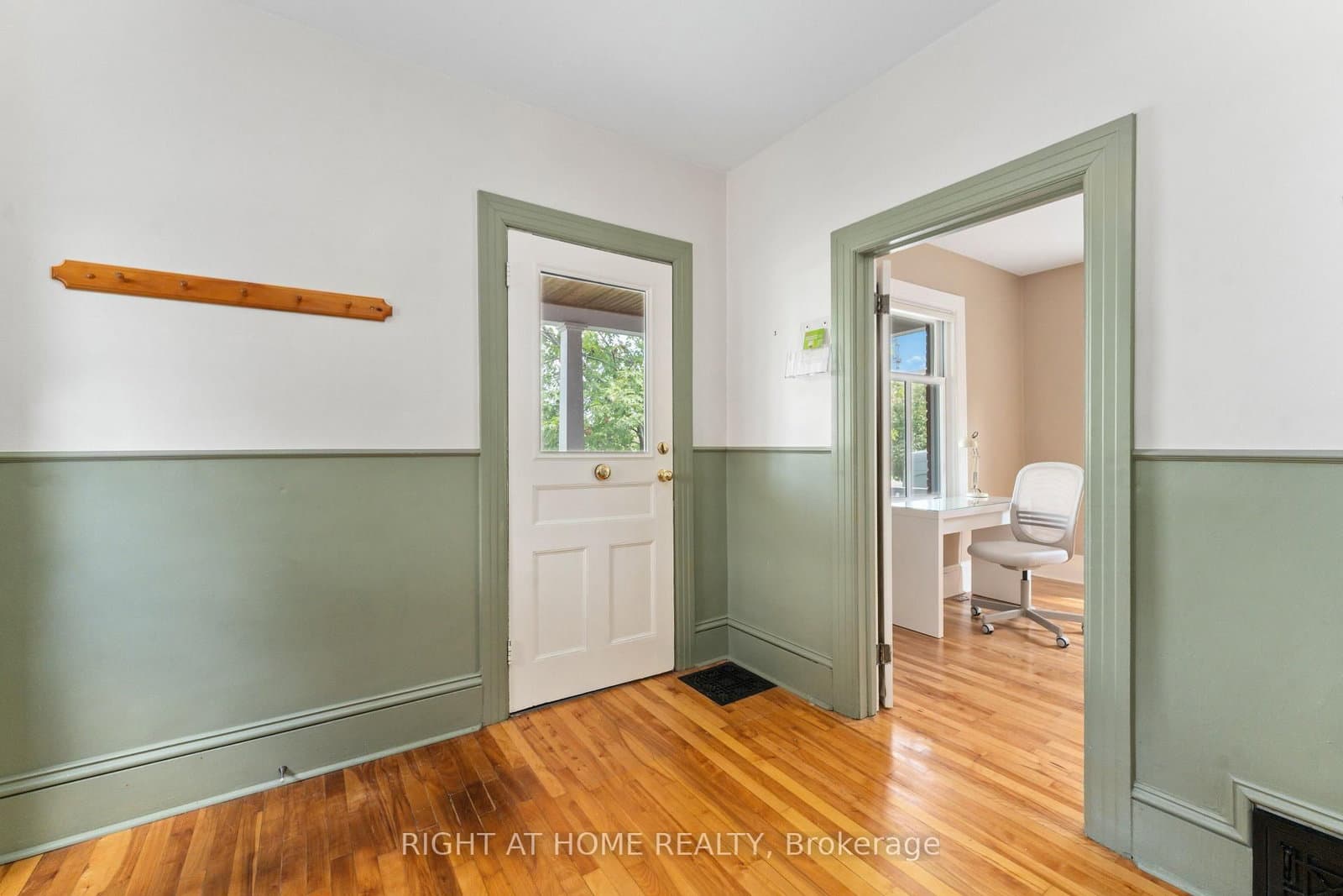 284 Churchill Avenue, Ottawa, ON — photo 2