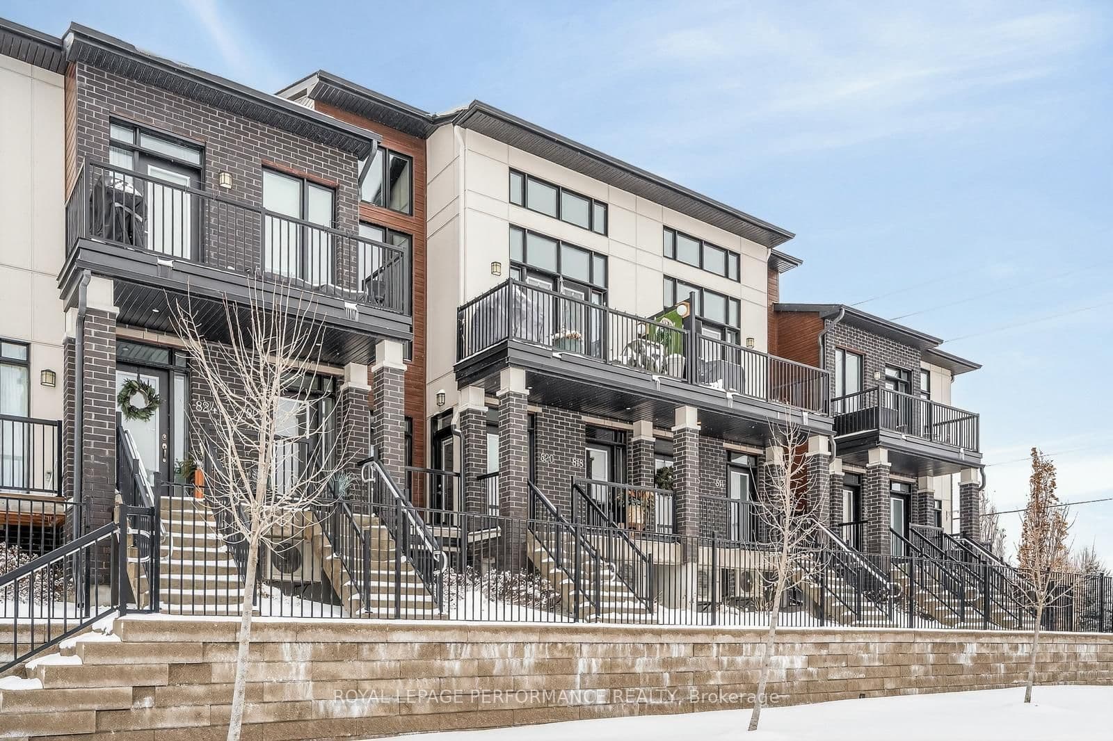 820 Ralph Hennessy Ave Avenue, Ottawa, ON