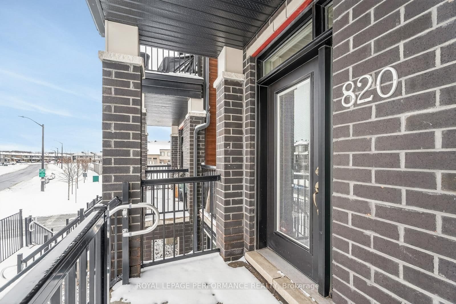 820 Ralph Hennessy Ave Avenue, Ottawa, ON — photo 2