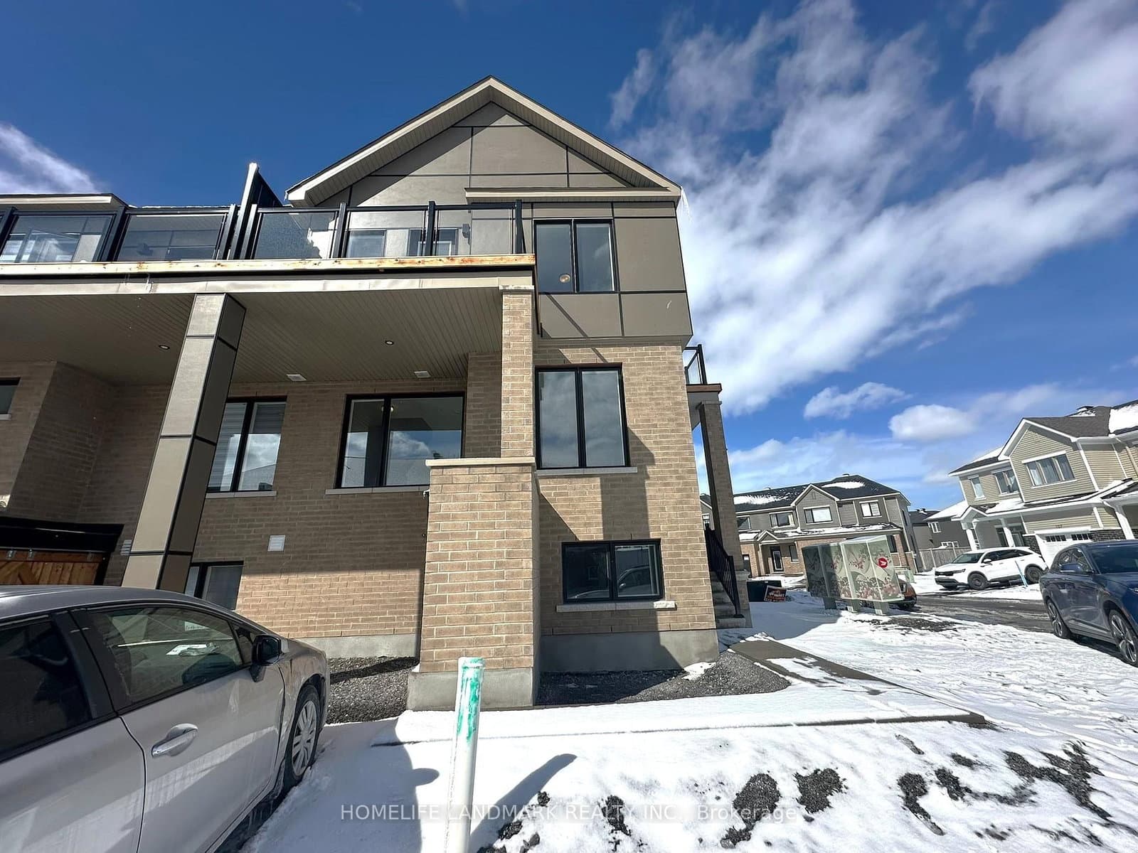 74 Ryan Reynolds Way, Orleans, ON — photo 3