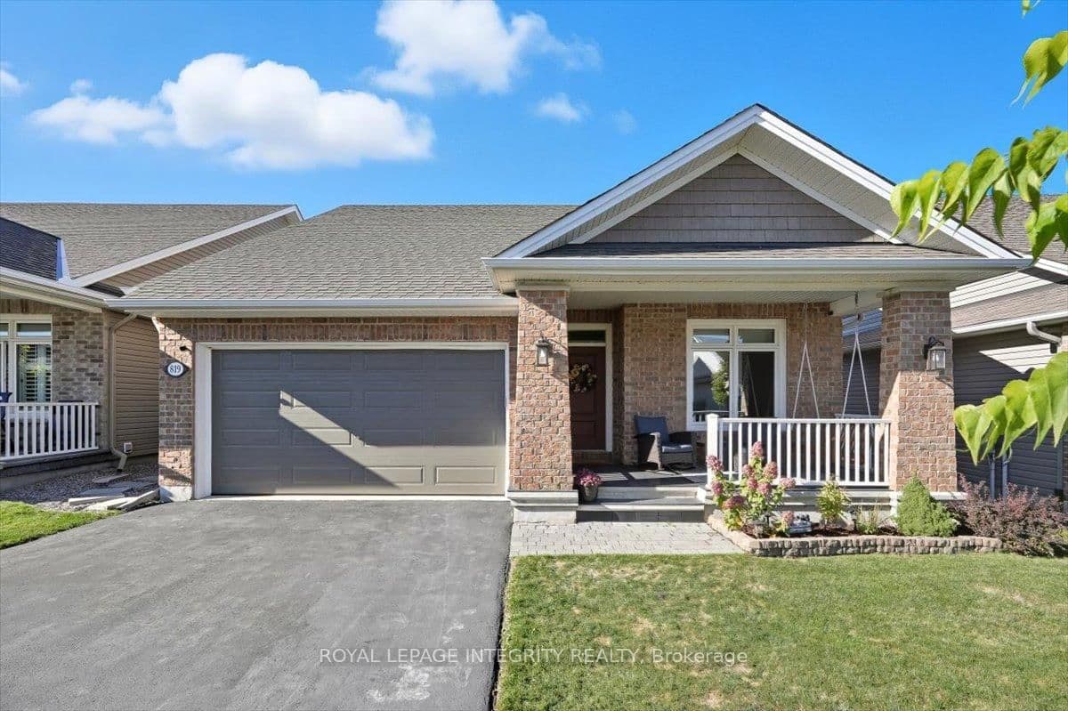 819 Tewin Circle, Orleans, ON