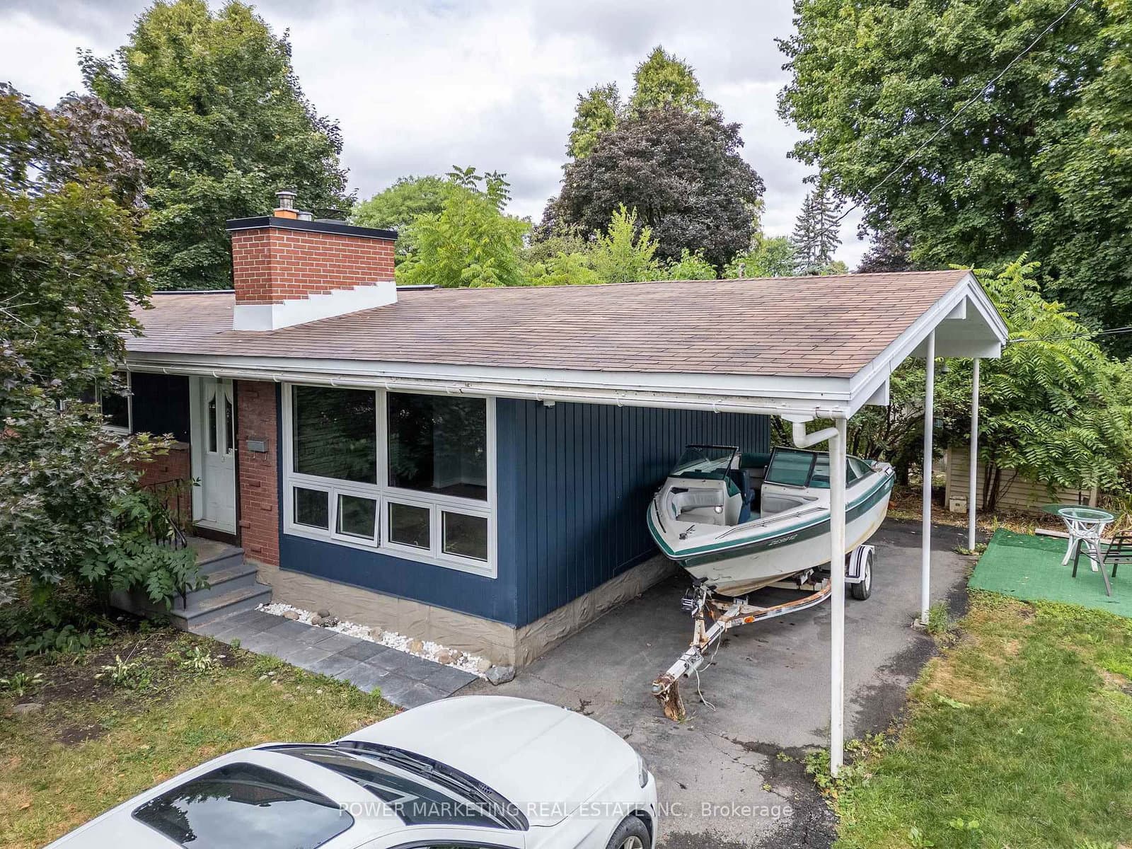 935 GOREN Avenue, Ottawa, ON
