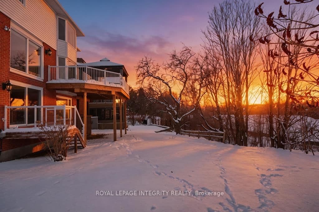 50 Rosenfeld Crescent, Ottawa, ON — photo 2