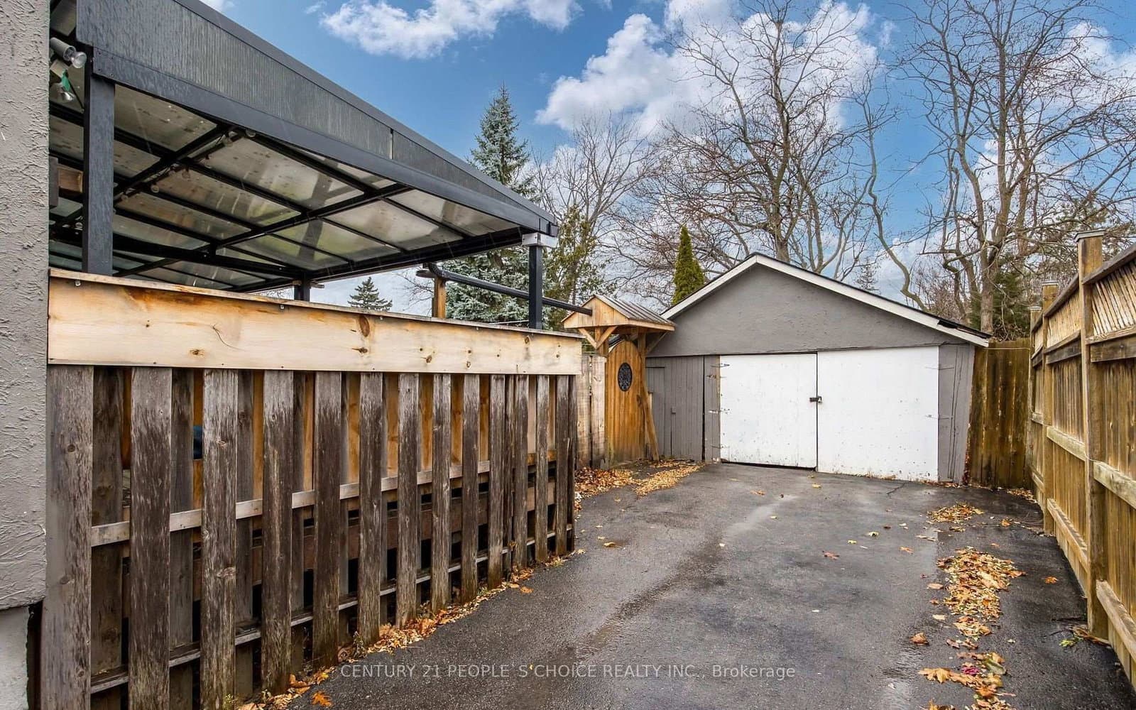 22 Parker Street, Belleville, ON — photo 2