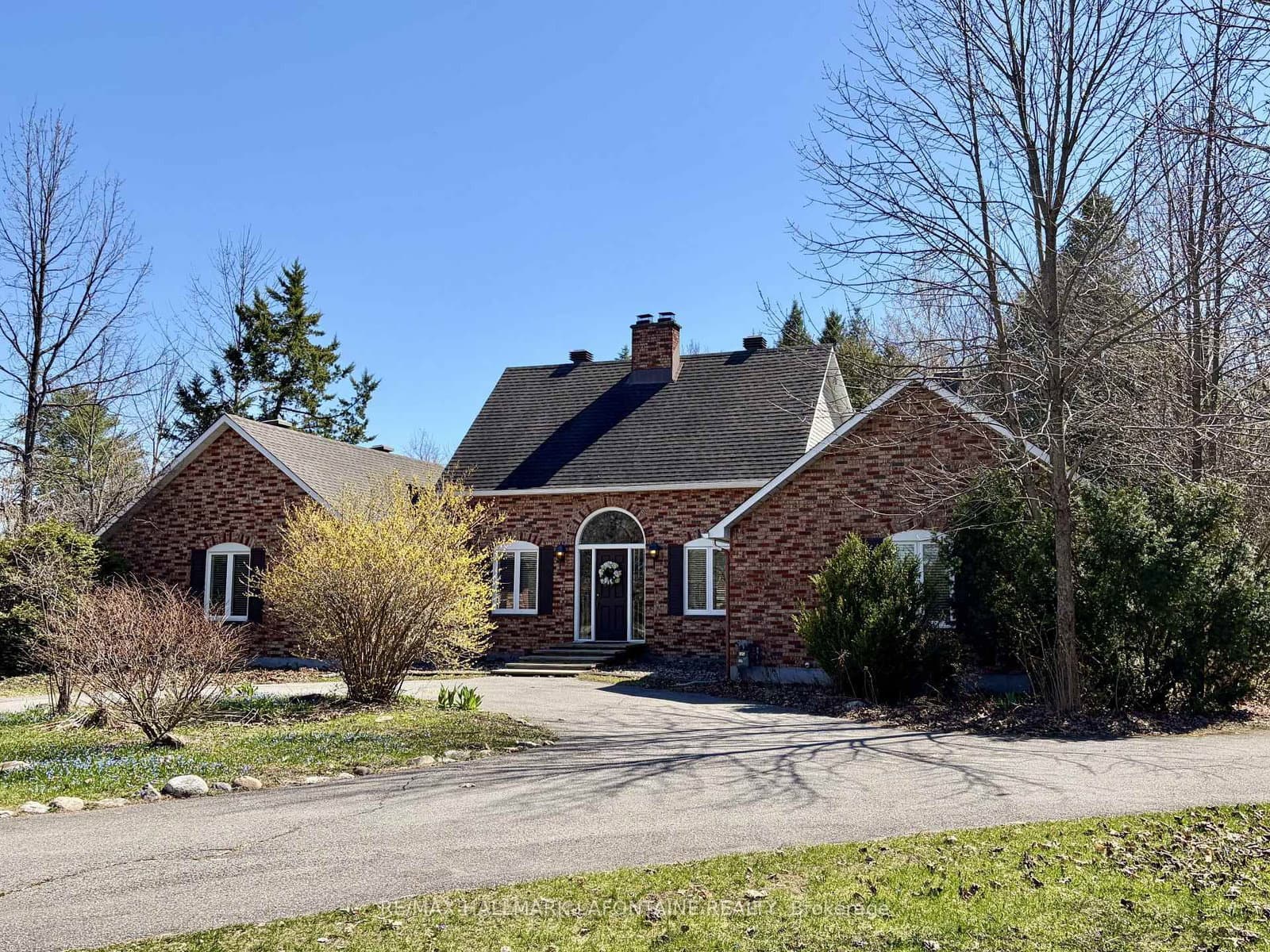 1460 Kinsella Drive, Ottawa, ON