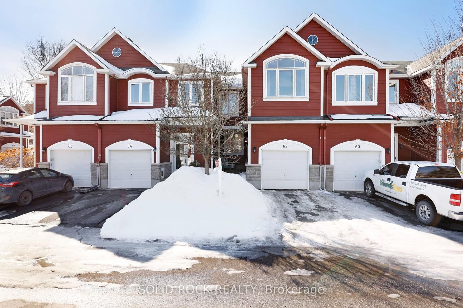 62 Evelyn Powers Private, Ottawa, ON — photo 2