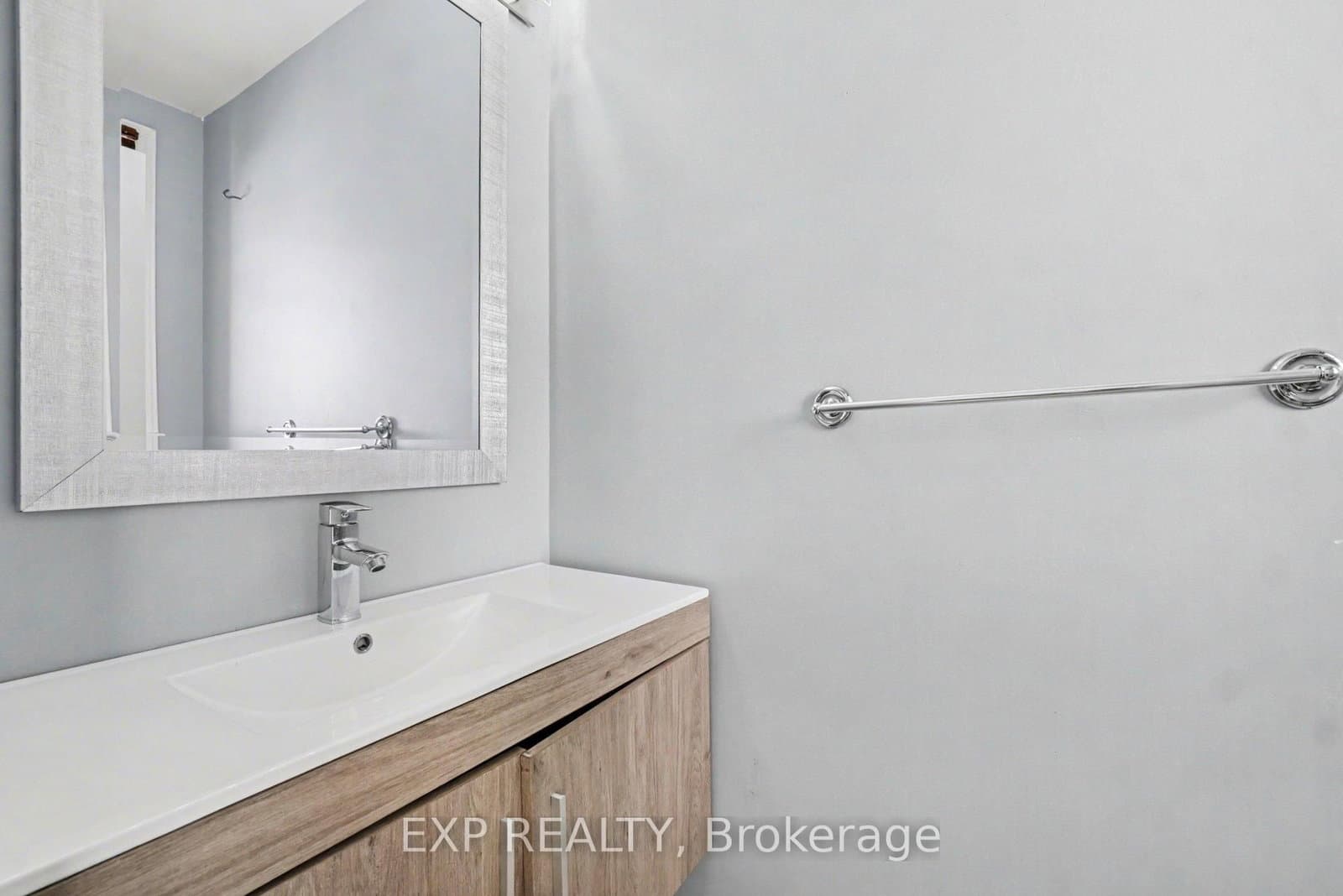 180 Flat Sedge Crescent, Ottawa, ON — photo 3