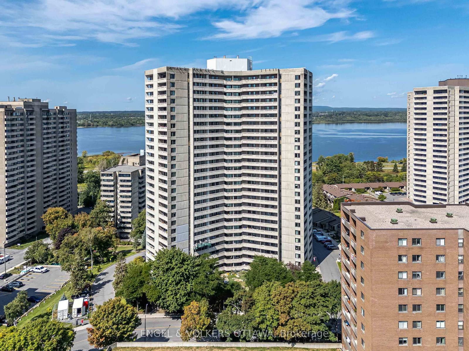 606 - 1171 Ambleside Drive, Ottawa, ON — photo 2