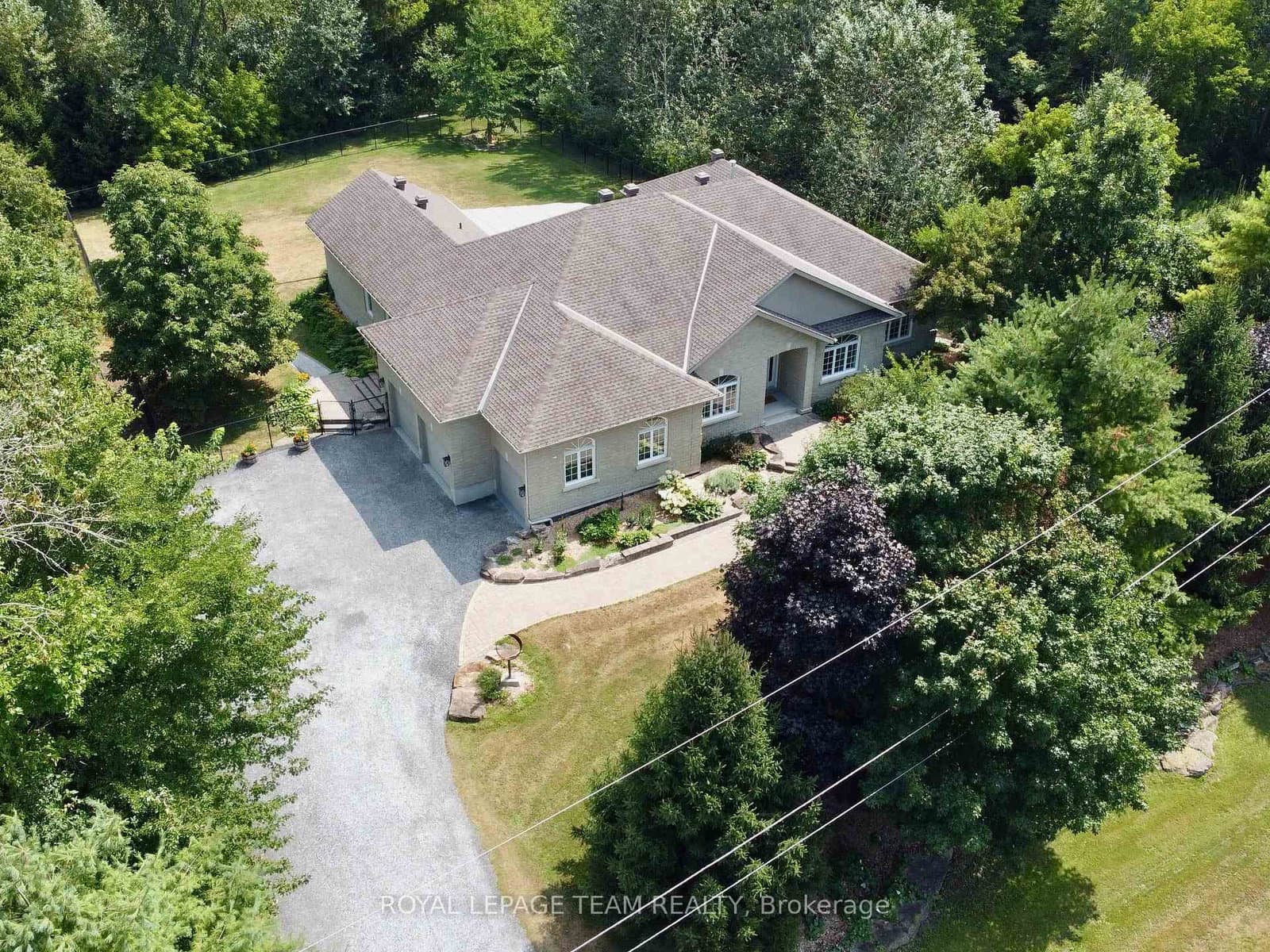 6196 Elkwood Drive, Ottawa, ON — photo 3