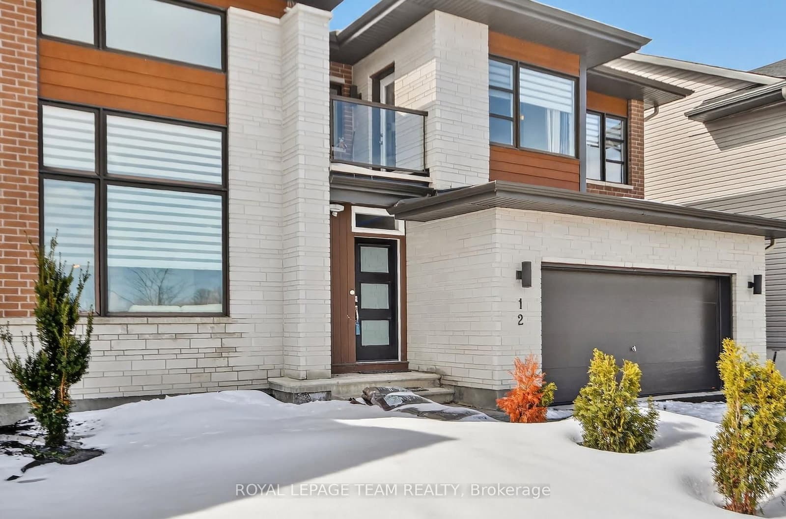 12 Kinetic Way, Ottawa, ON — photo 2