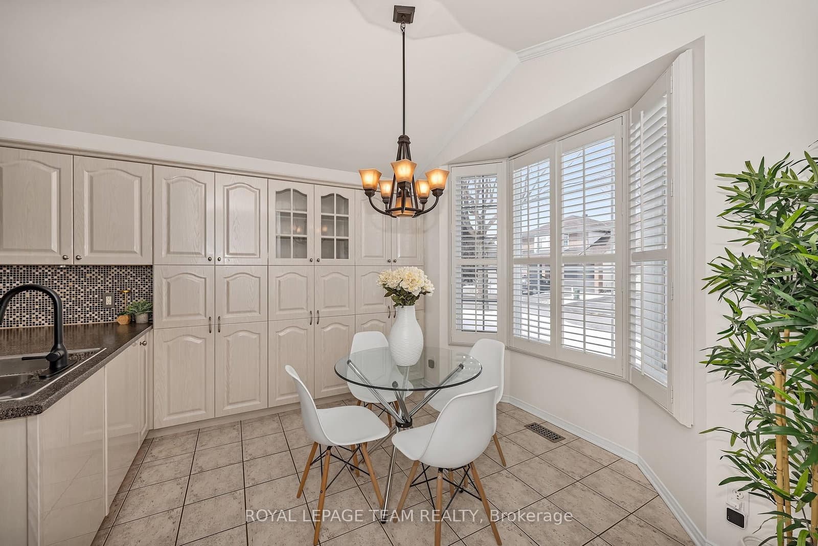 43 Settler's Ridge Way, Ottawa, ON — photo 2