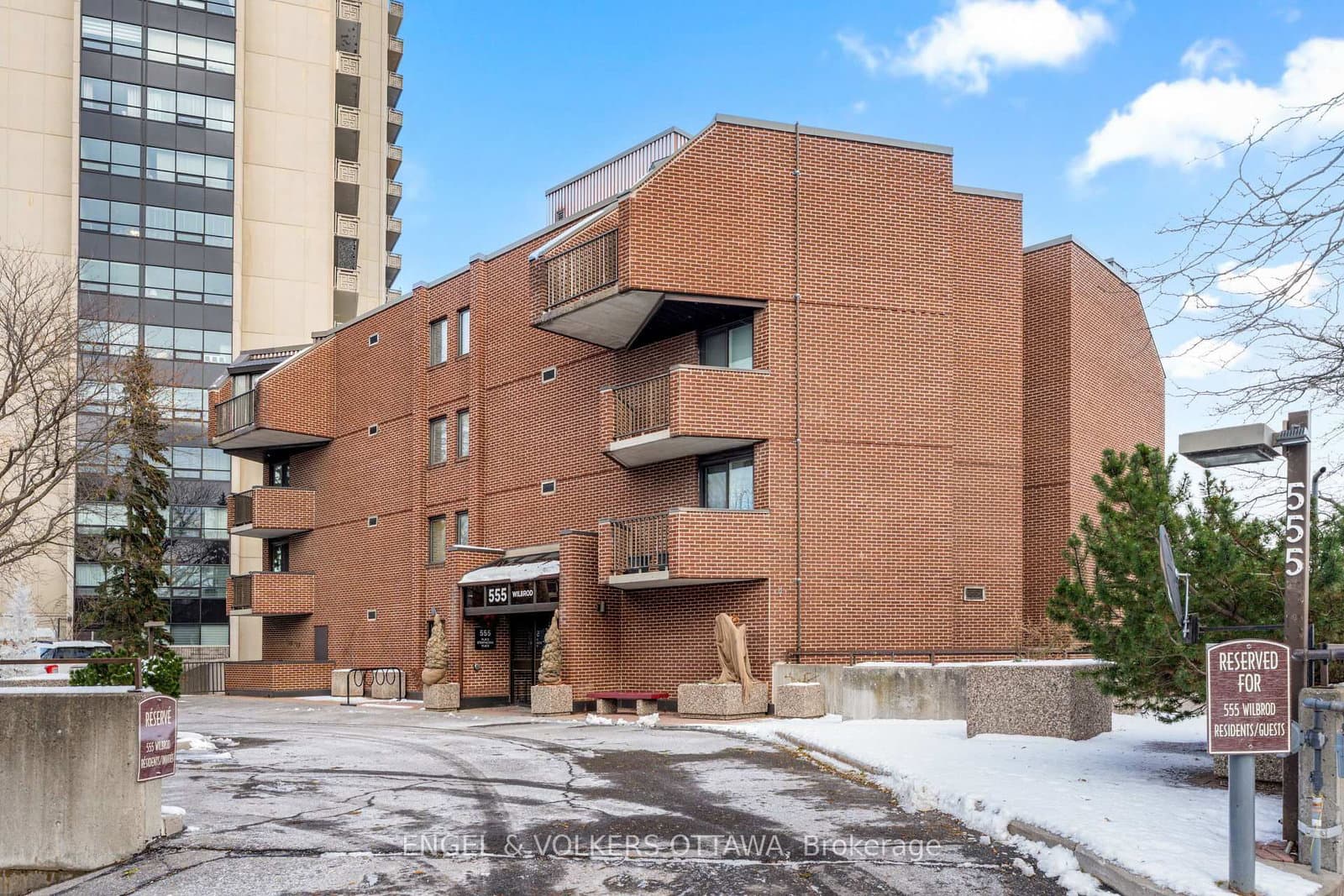 103 - 555 WILBROD Street, Ottawa, ON