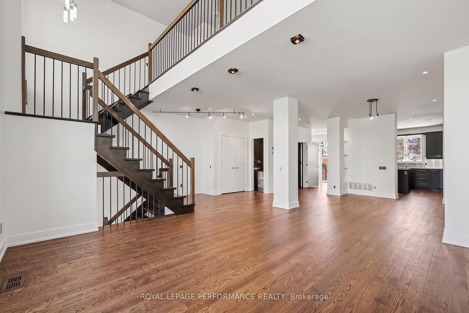 805 Kingsmere Avenue, Ottawa, ON — photo 3