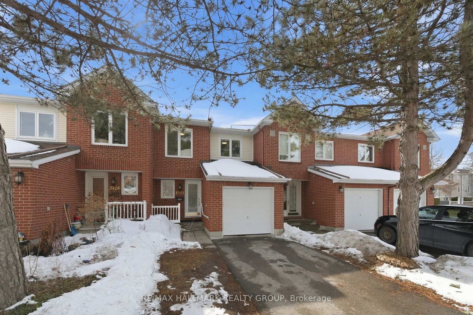 1924 ASHMONT Street, Ottawa, ON — photo 2