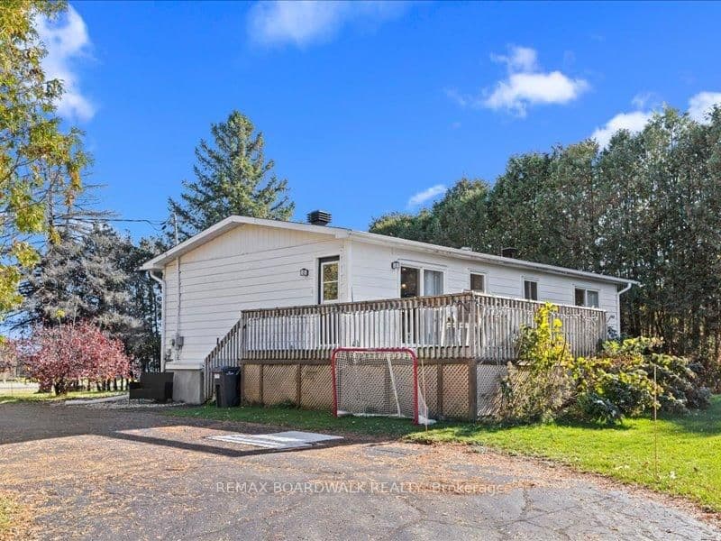 2462 Dunning Road, Sarsfield, ON — photo 2