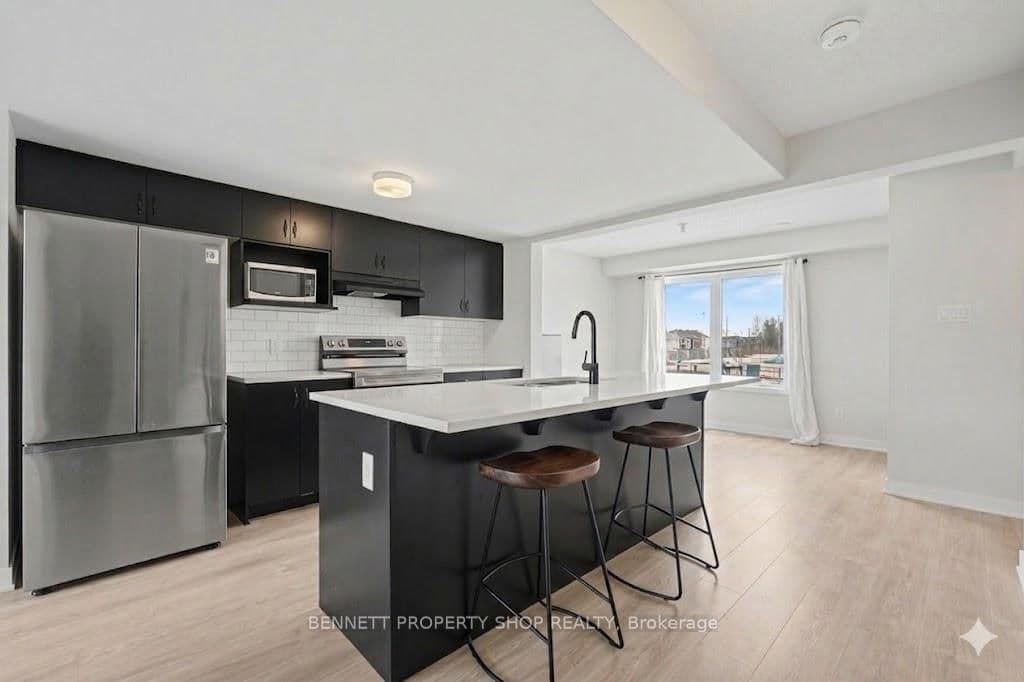 2412 Watercolours Way, Ottawa, ON — photo 2