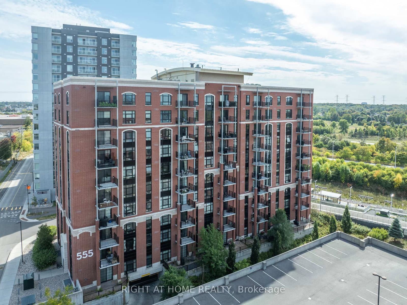 802 - 555 Anand Private, Ottawa, ON
