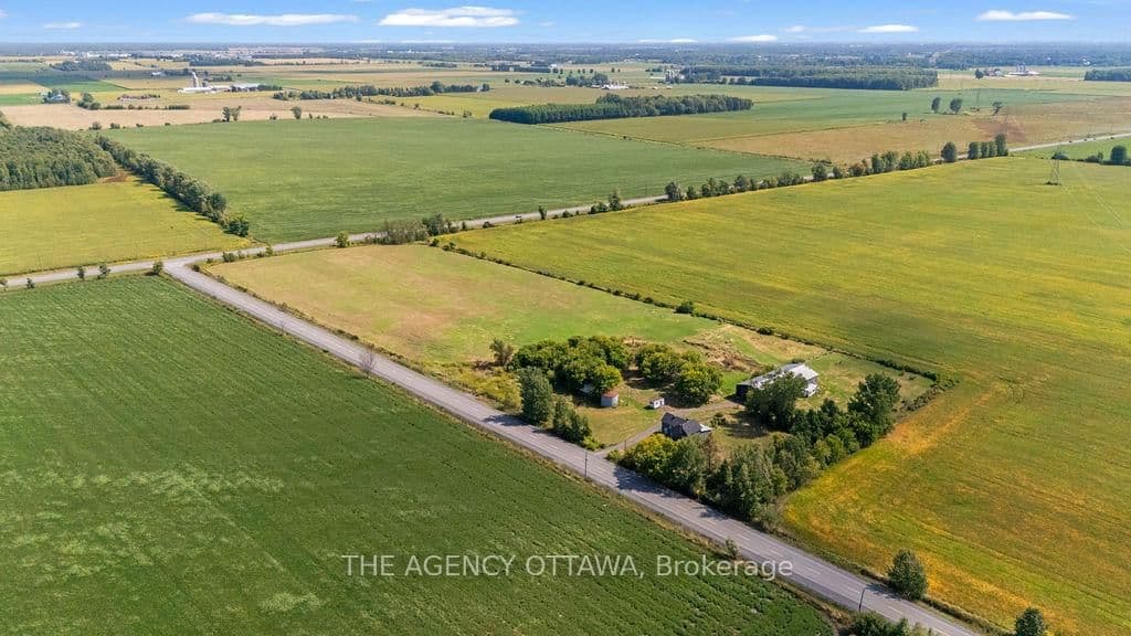 9420 Parkway Road, Ottawa, ON
