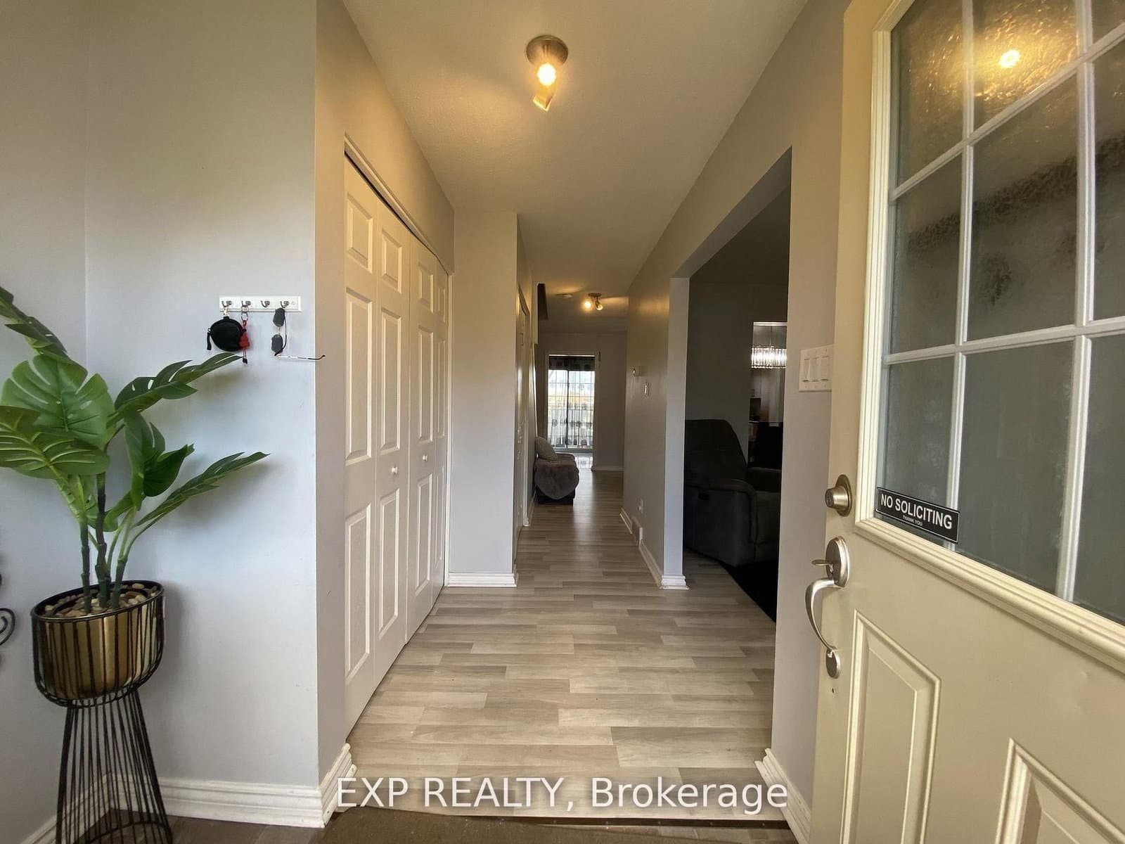 415 Kintyre Private, Ottawa, ON — photo 2