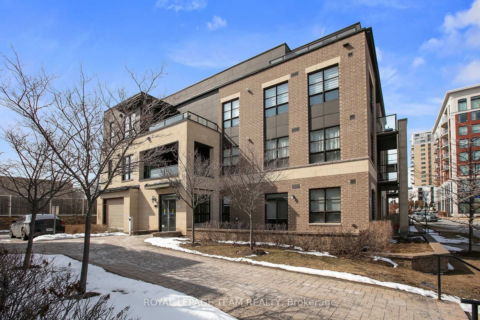 401 - 659 Sue Holloway Drive, Ottawa, ON — photo 3
