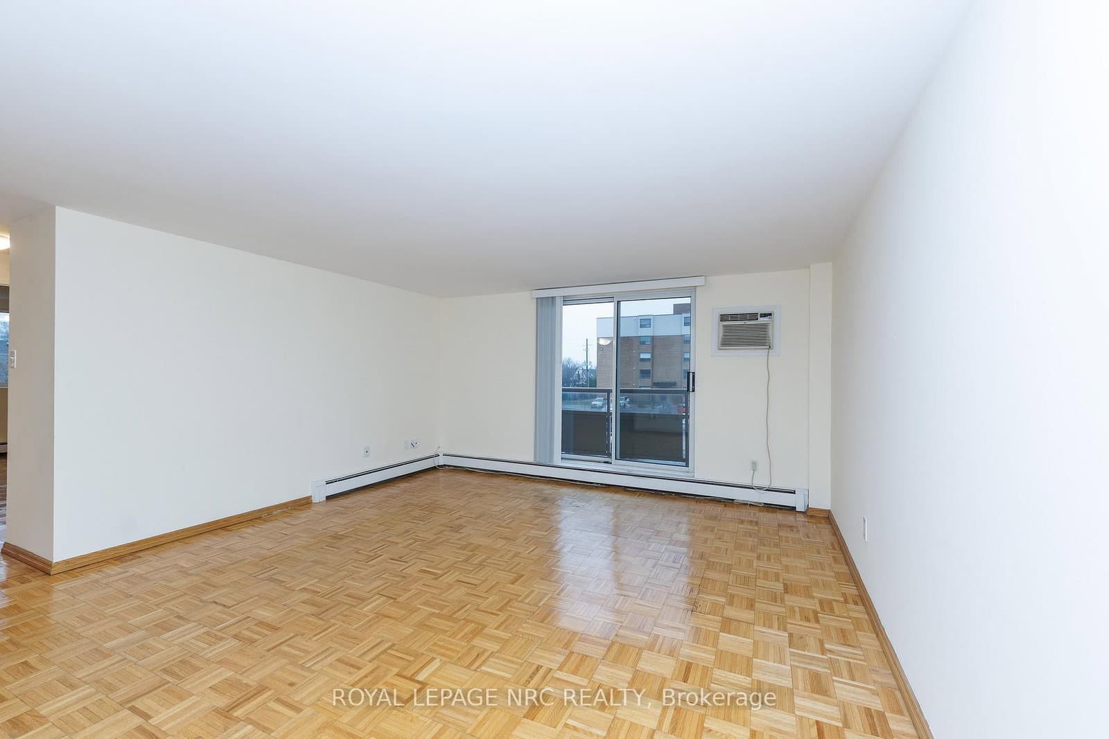 209 - 264 GRANTHAM Avenue, St. Catharines, ON — photo 3