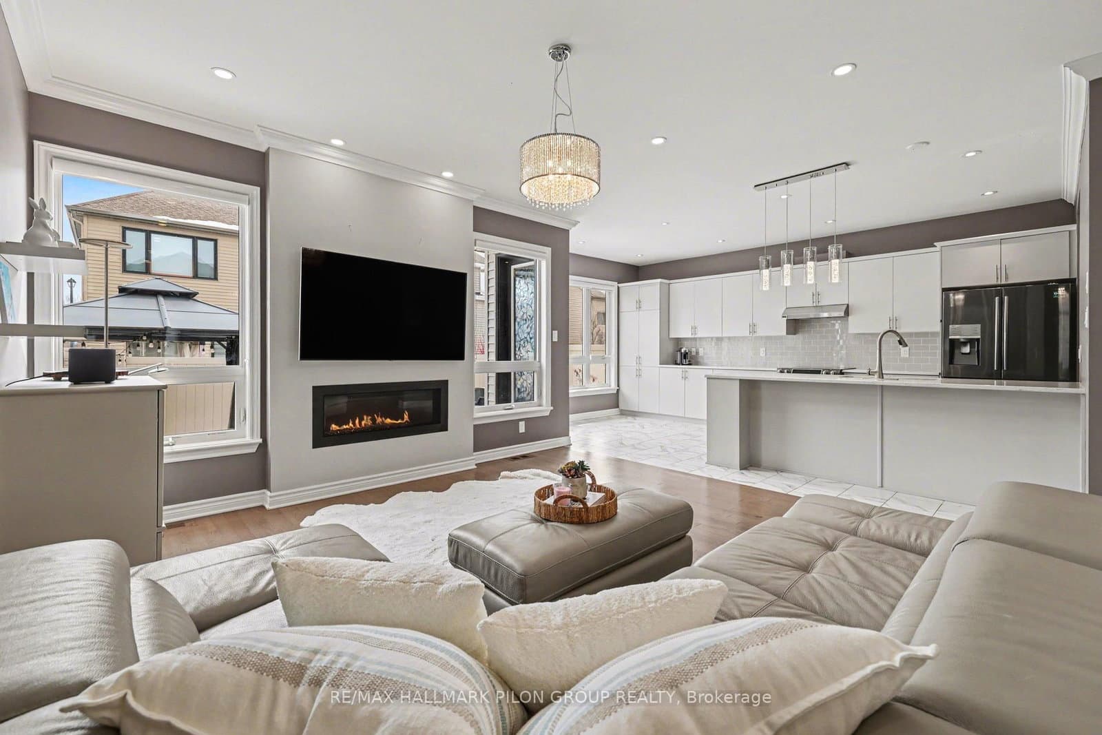 266 Shinleaf Crescent, Ottawa, ON — photo 2