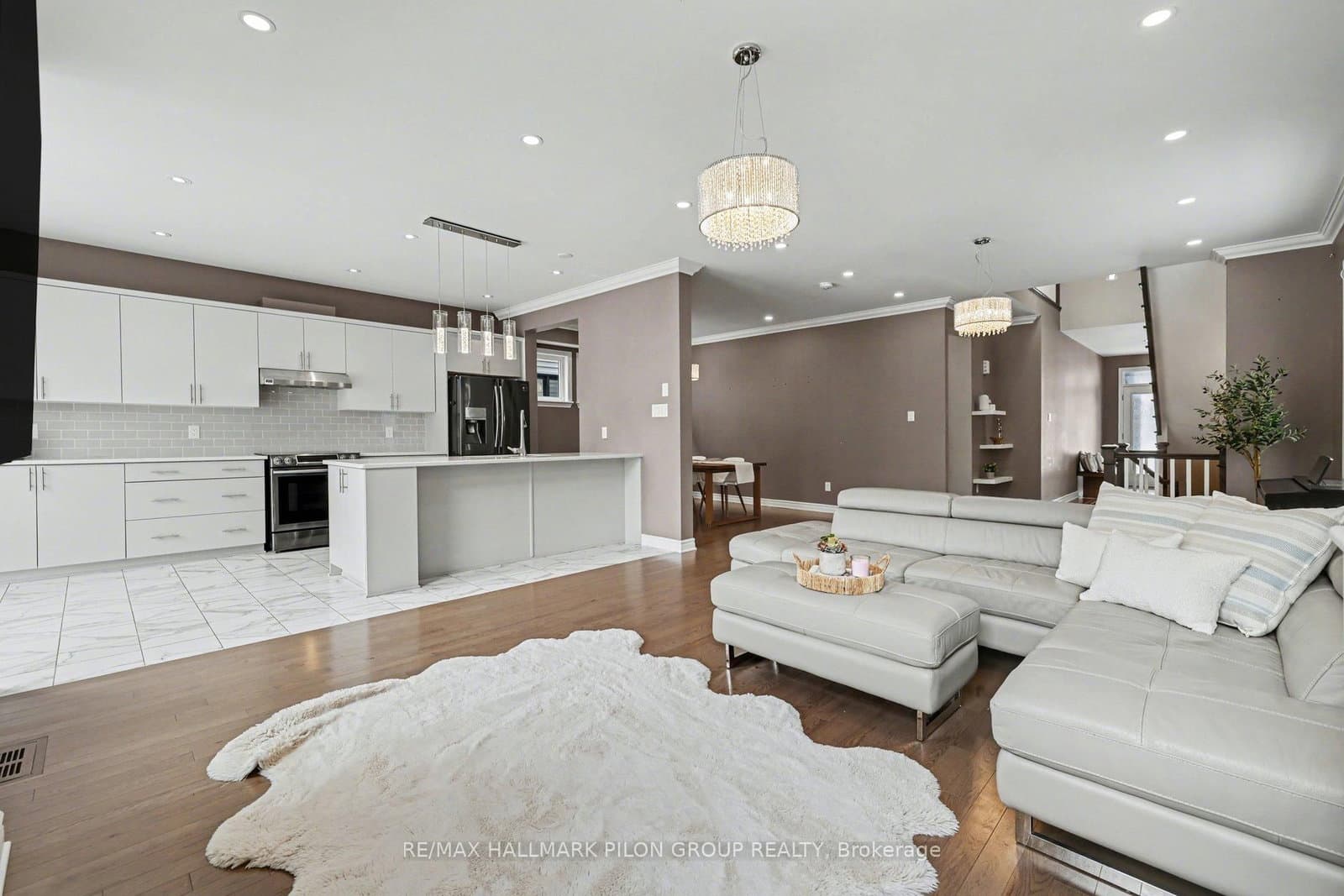 266 Shinleaf Crescent, Ottawa, ON — photo 3