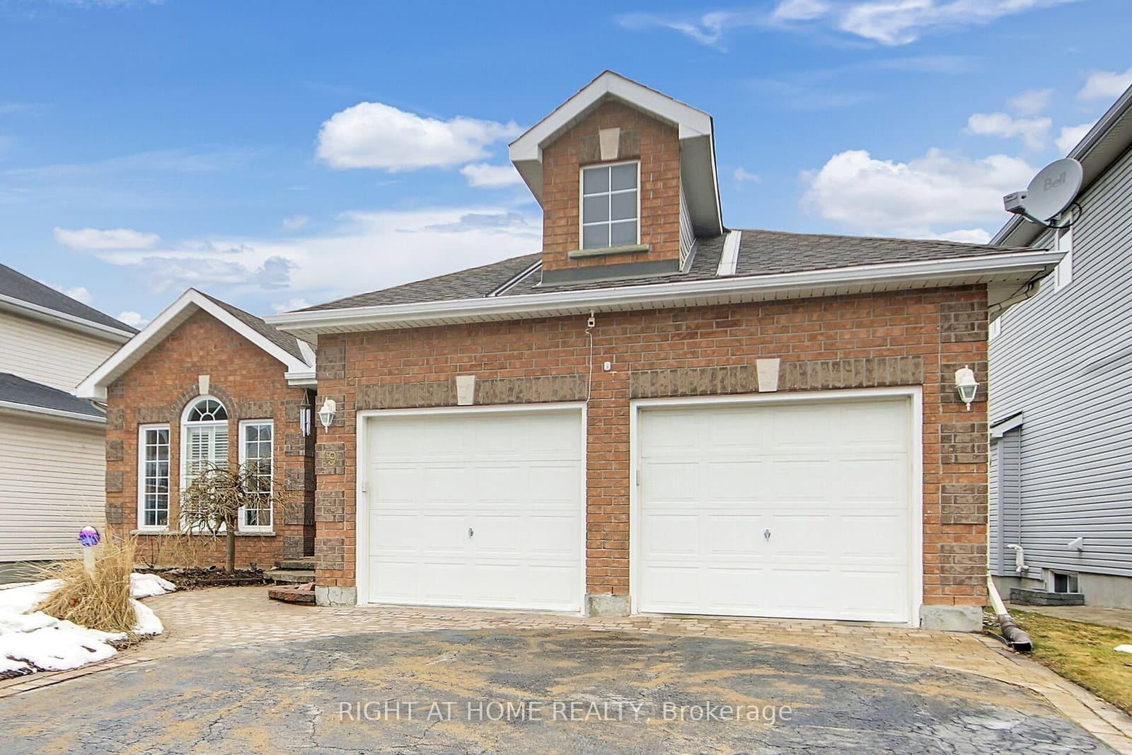 19 Cinnabar Way, Ottawa, ON