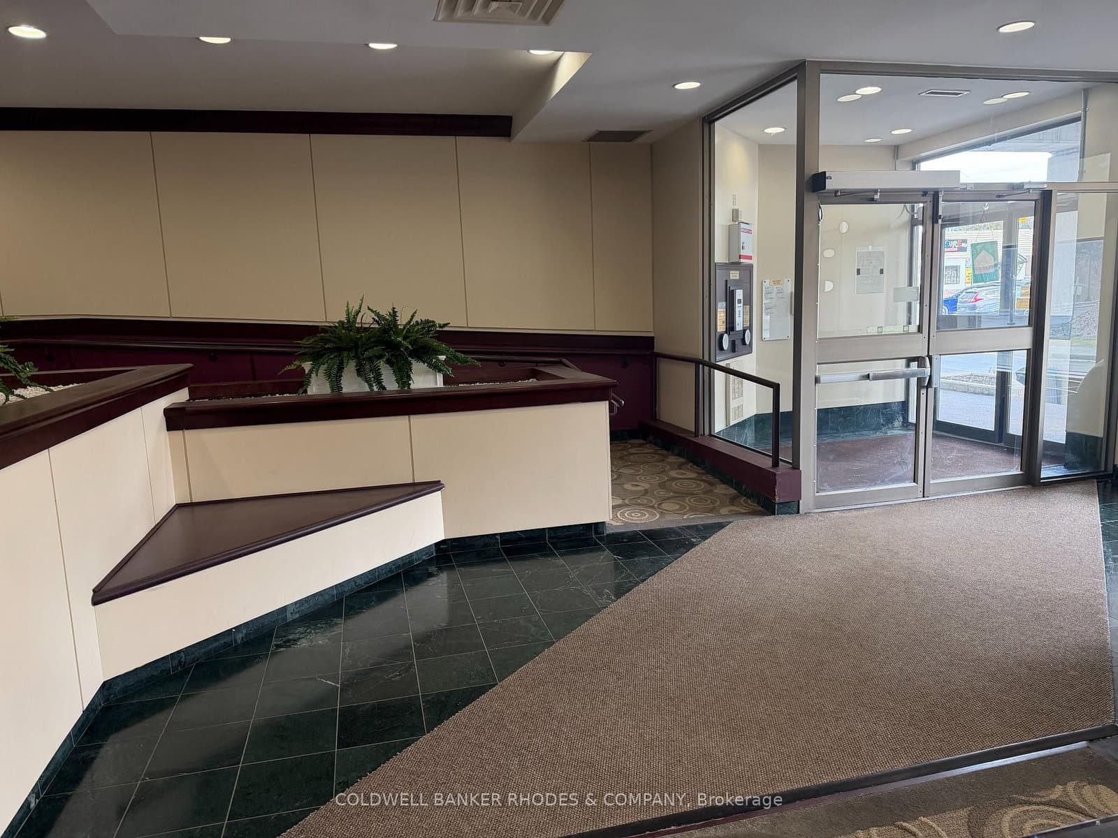 1203 - 200 Lafontaine Avenue, Ottawa, ON — photo 2