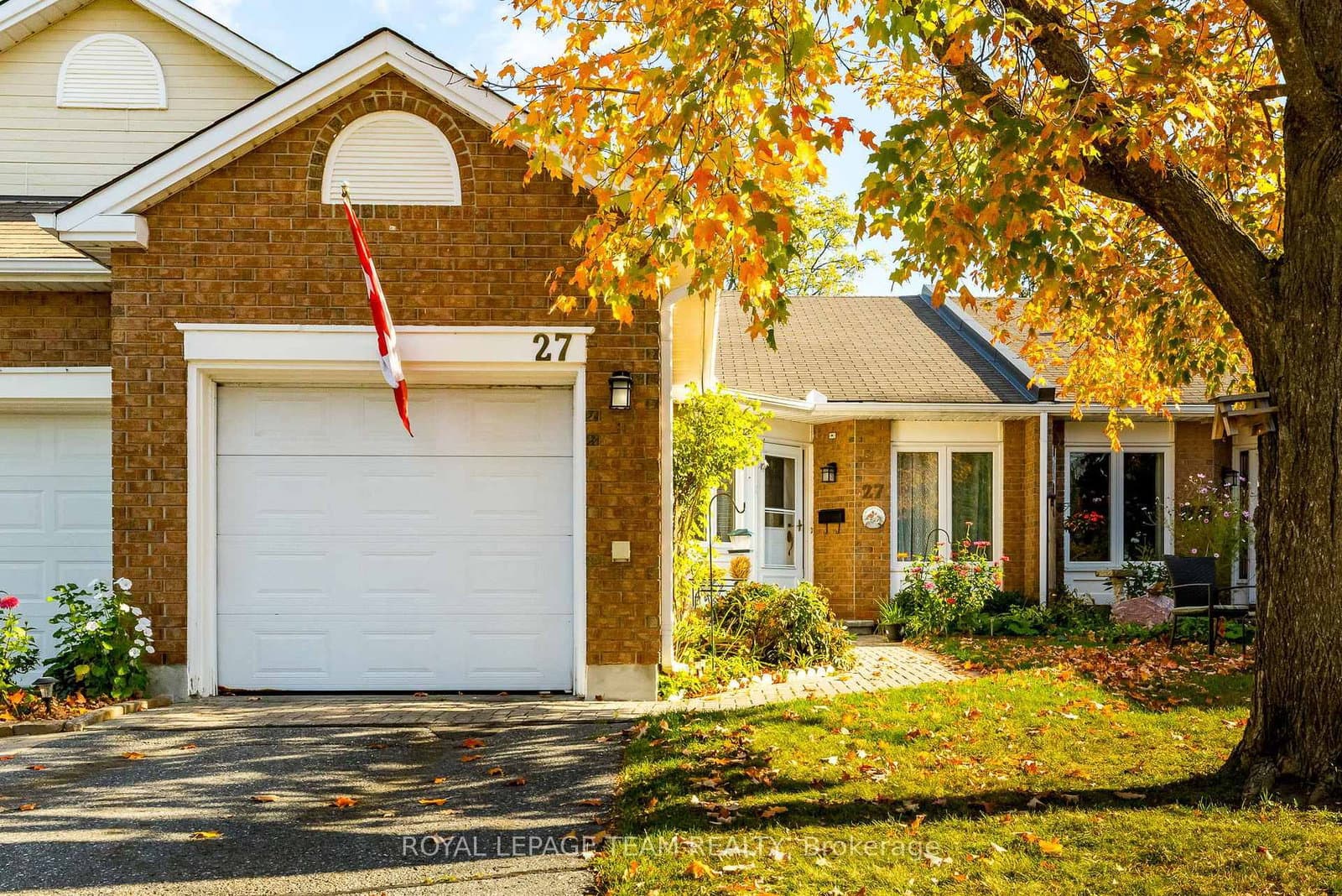 27 Pine Needles Court, Ottawa, ON