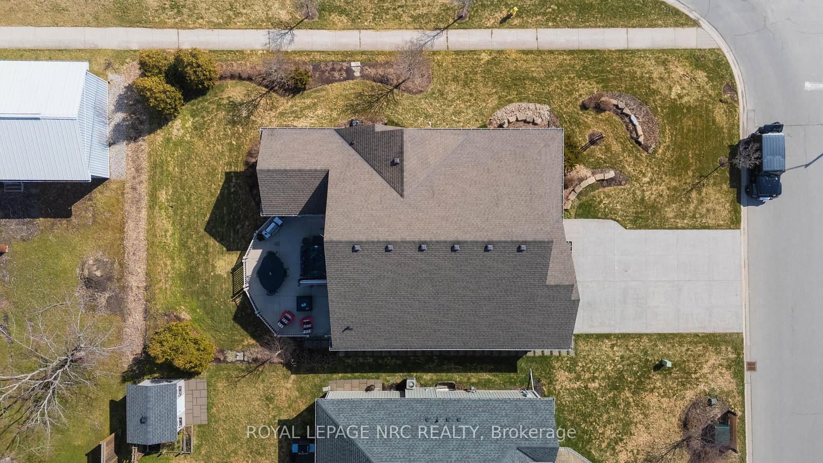 3930 Village Creek Drive, Fort Erie, ON — photo 2
