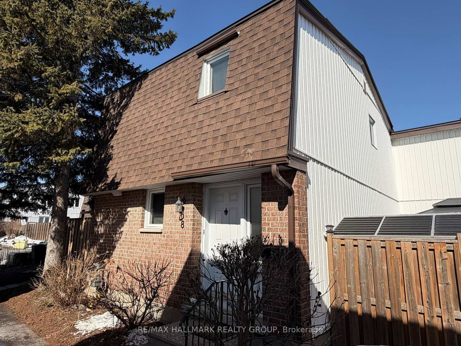 8 - 837 Eastvale Drive, Ottawa, ON