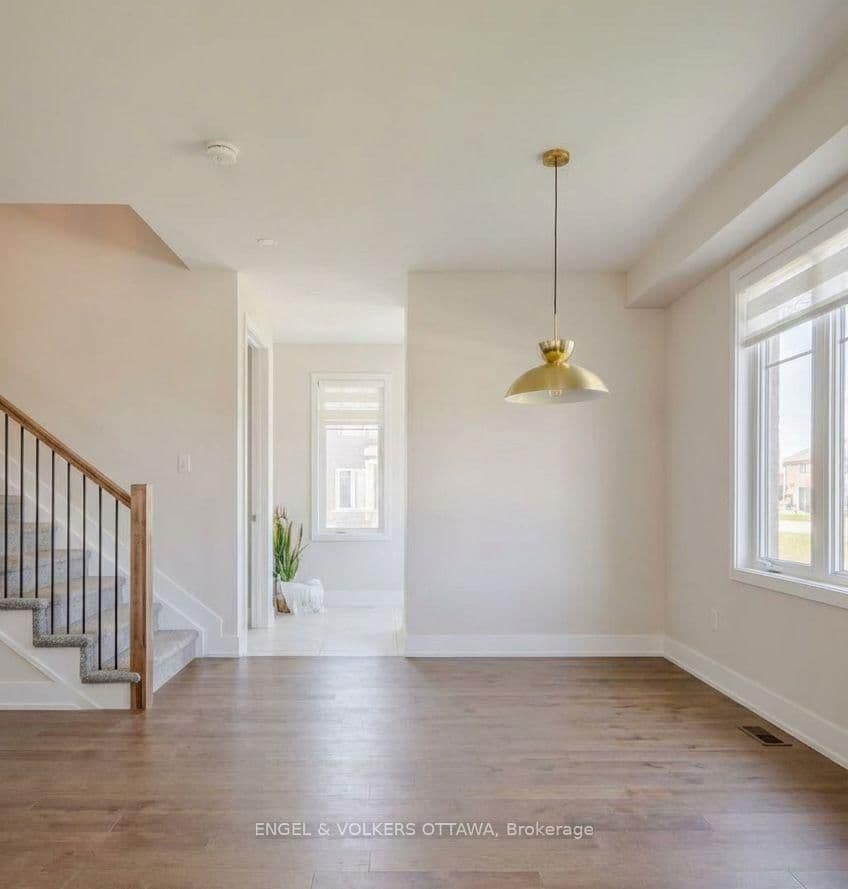 660 Terrier Circle, Richmond, ON — photo 2