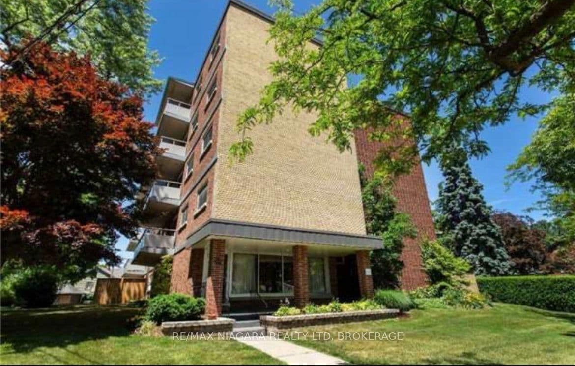 404 - 14 Norris Place, St. Catharines, ON