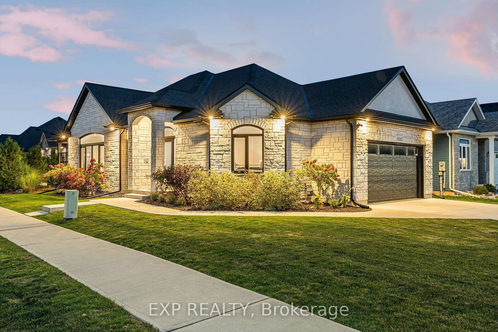 4242 Village Creek Drive, Fort Erie, ON