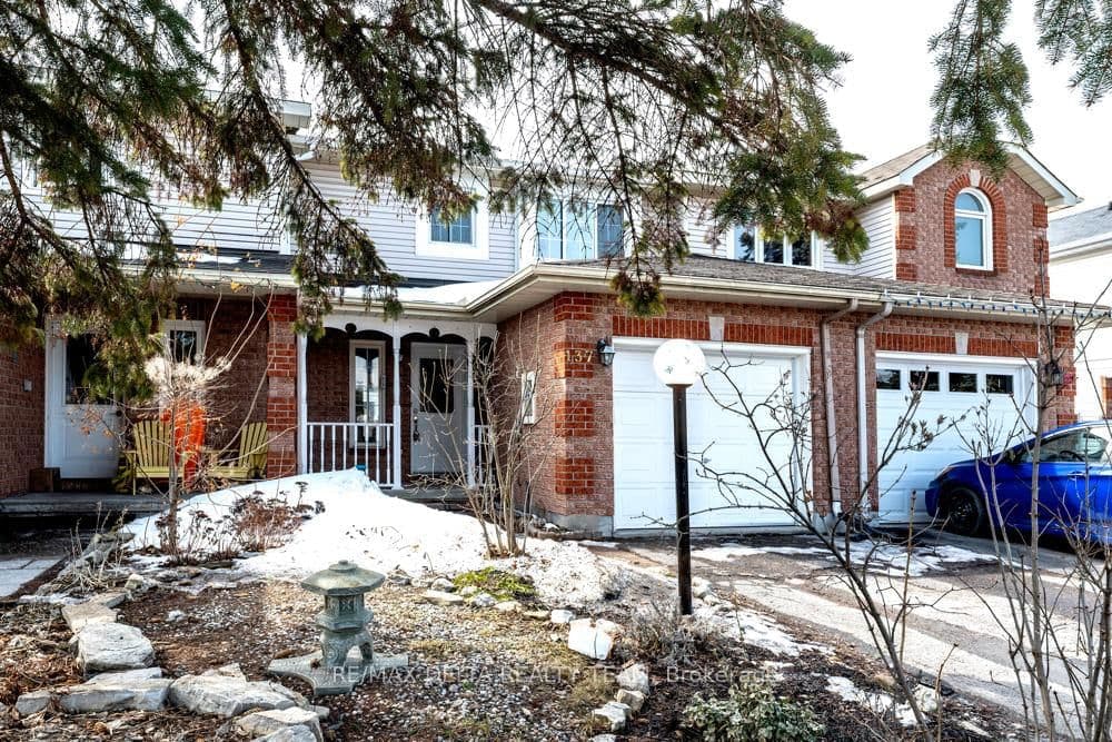 137 Bridlewood Drive, Ottawa, ON — photo 2