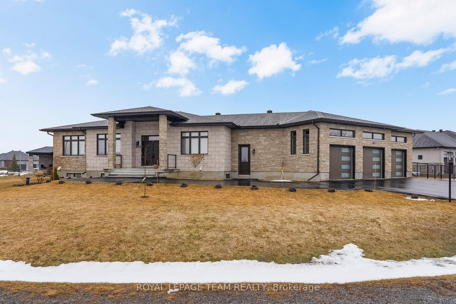 7125 Still Meadow Way, Ottawa, ON — photo 3