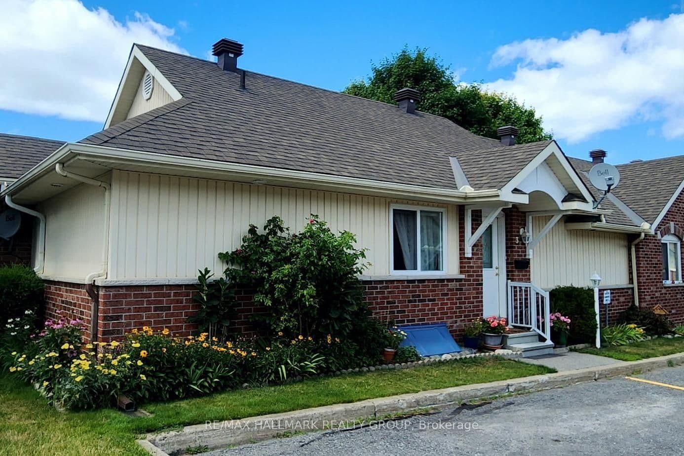 3 Daphne Crescent, Ottawa, ON