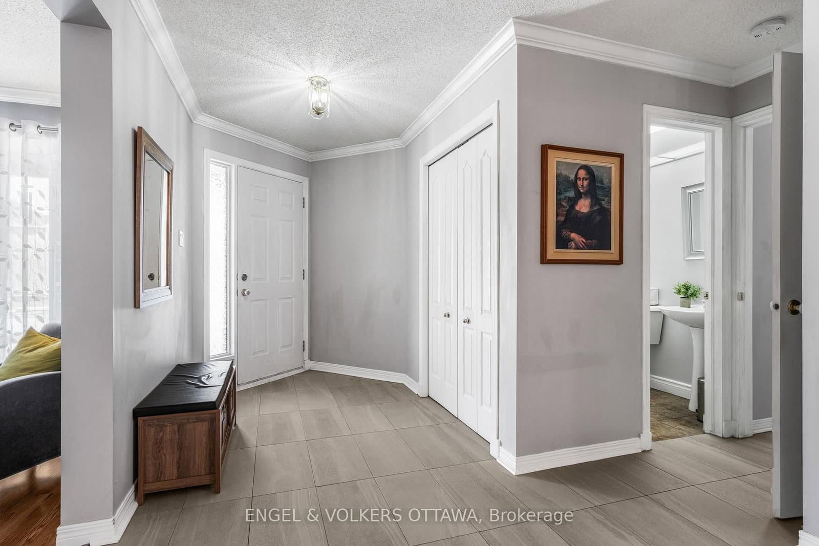 17 Hunterswood Crescent, Ottawa, ON — photo 3