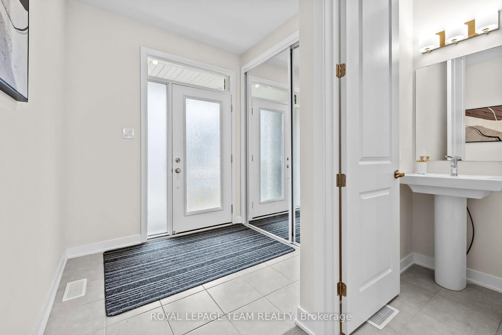 622 Terrier Circle, Richmond, ON — photo 2