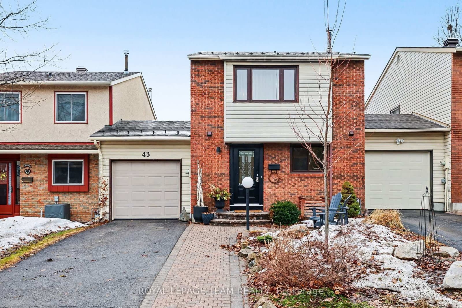 43 Whelan Drive, Ottawa, ON — photo 2