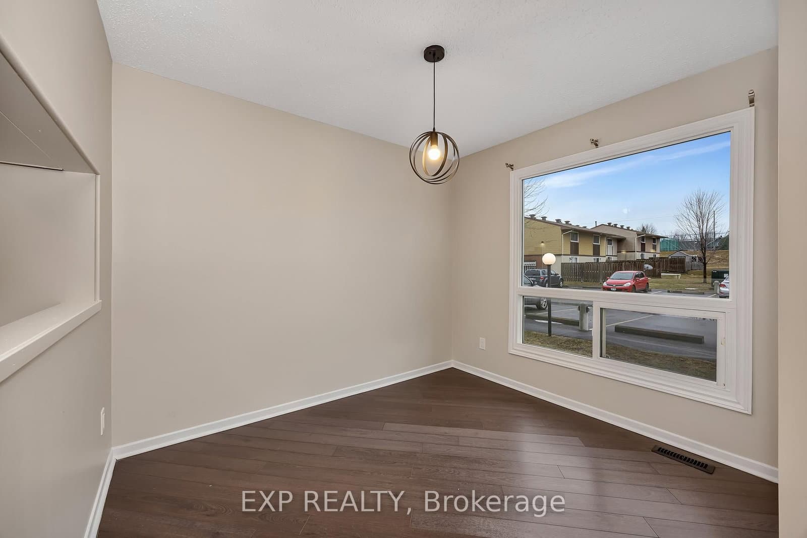 104 - 2570 Southvale Crescent, Ottawa, ON — photo 3