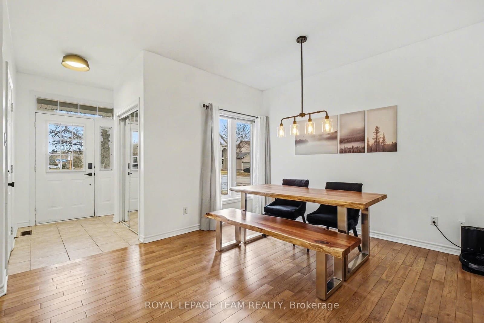 689 Vermillion Drive, Gloucester, ON — photo 3