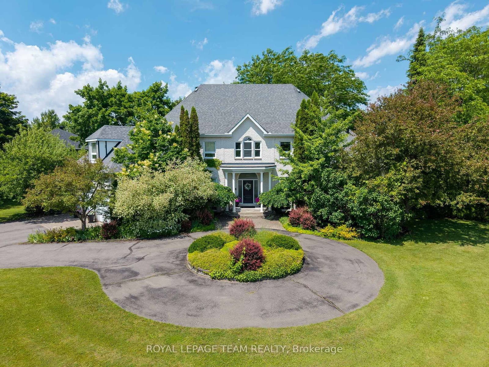 1345 Potter Drive, Manotick, ON