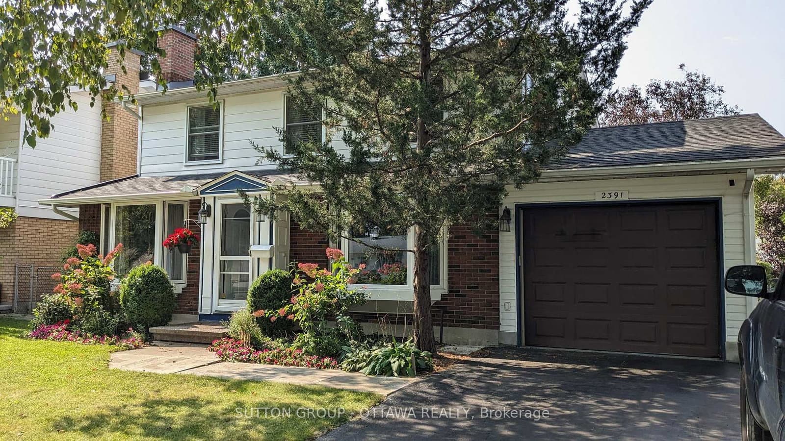 2391 Ogilvie Road, Ottawa, ON