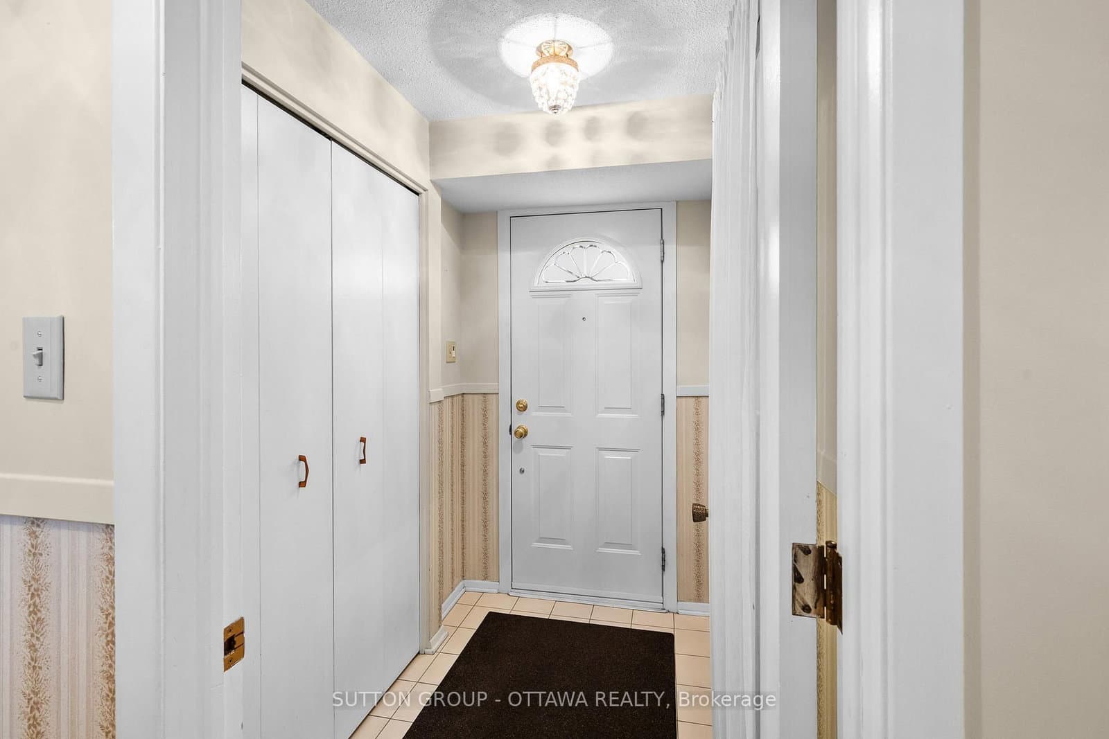 2391 Ogilvie Road, Ottawa, ON — photo 3