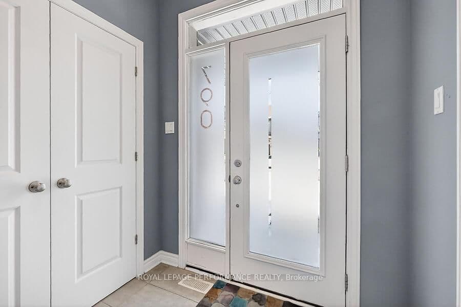 790 Cairn Crescent, Ottawa, ON — photo 3