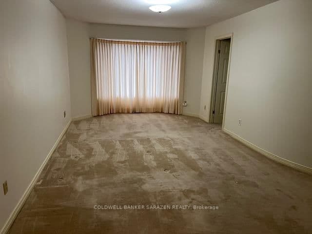 38 Bateman Drive, Ottawa, ON — photo 2