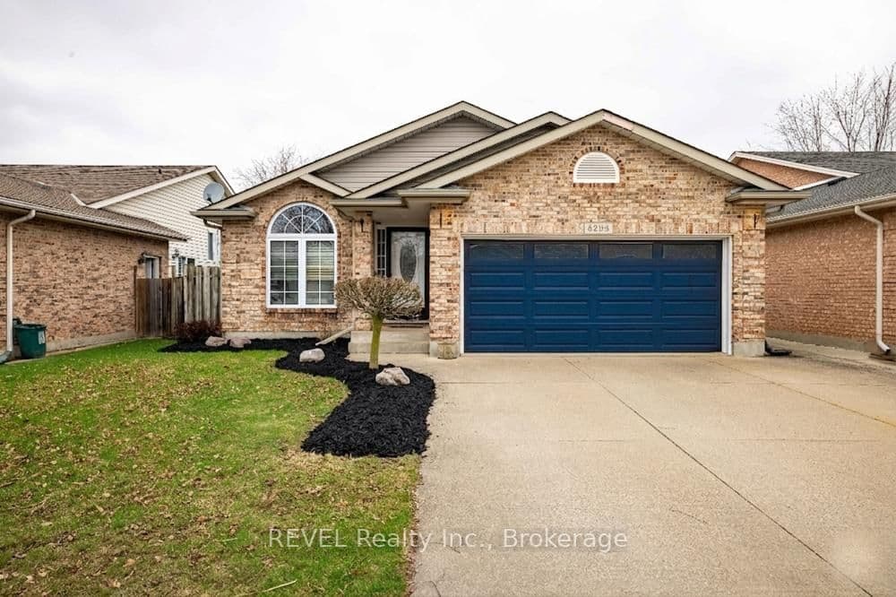 8205 Harvest Crescent, Niagara Falls, ON