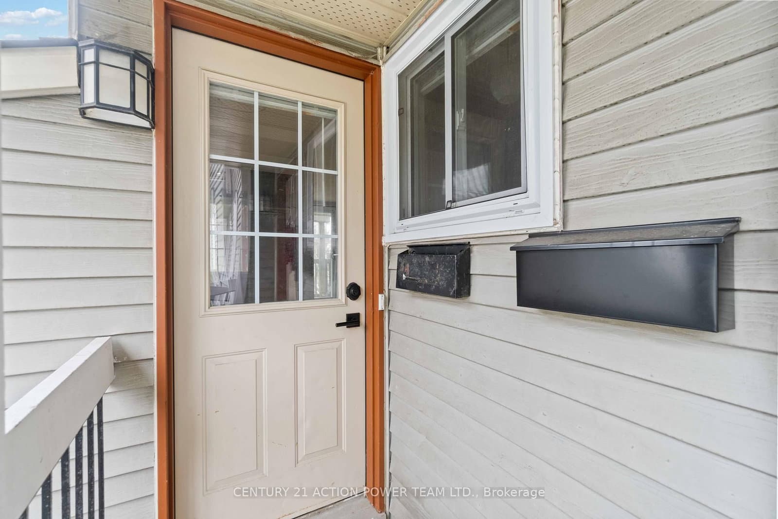 904 TANGUAY Court, Ottawa, ON — photo 3